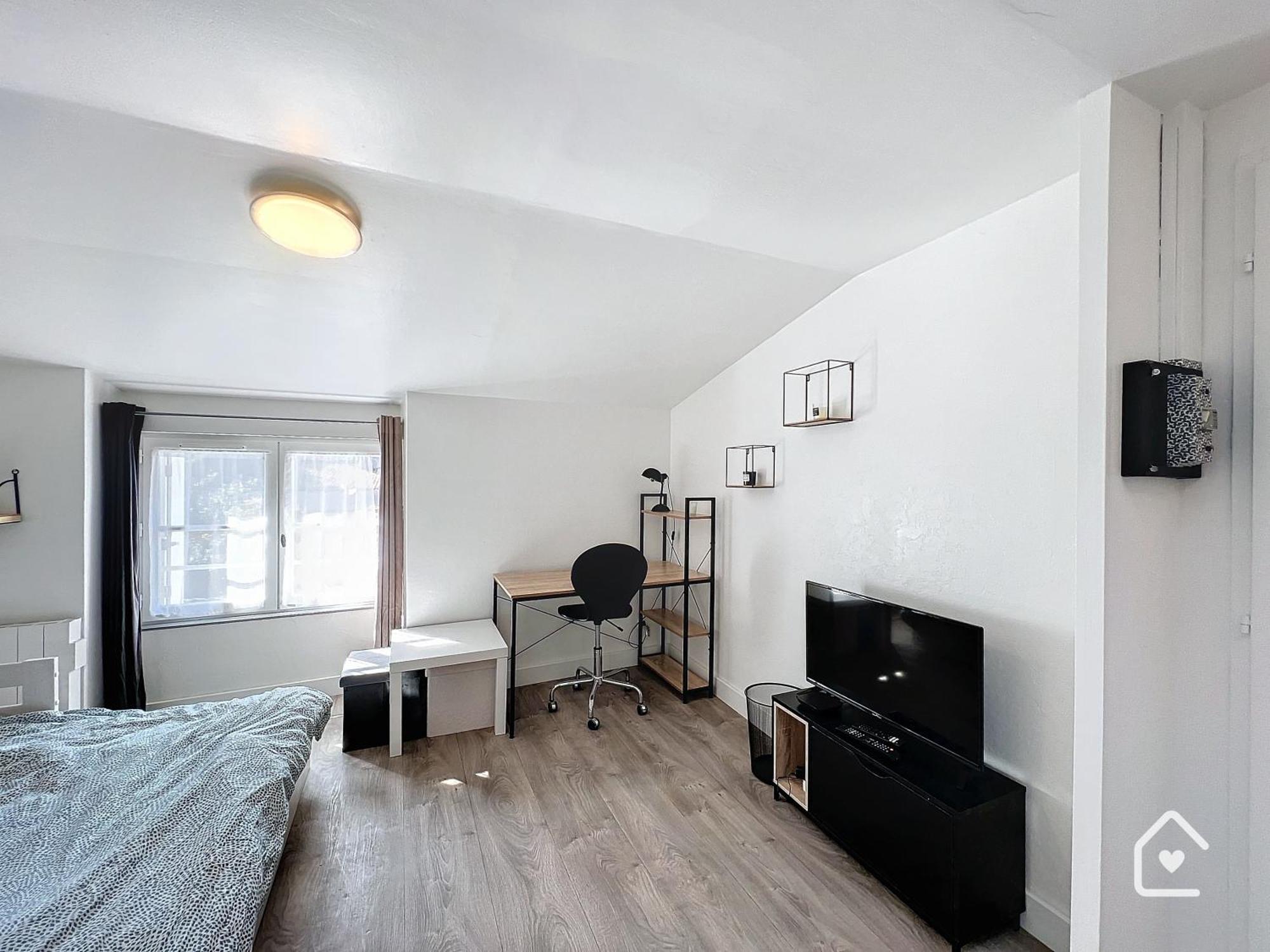 Les Bords Du Clain - Entree Autonome Studio Poitiers Exterior photo