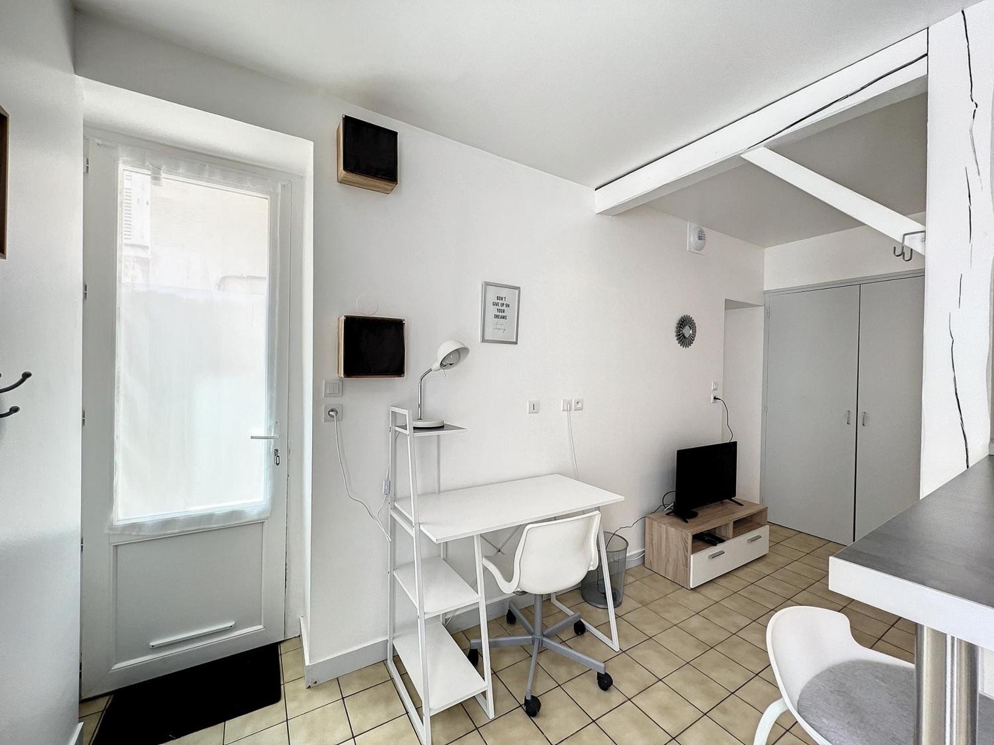 Les Bords Du Clain - Entree Autonome Studio Poitiers Exterior photo
